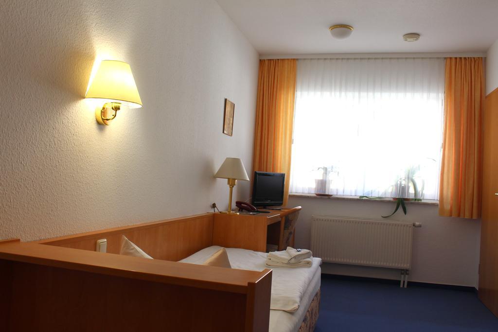 Pension Lindenhof Kromsdorf Zewnętrze zdjęcie